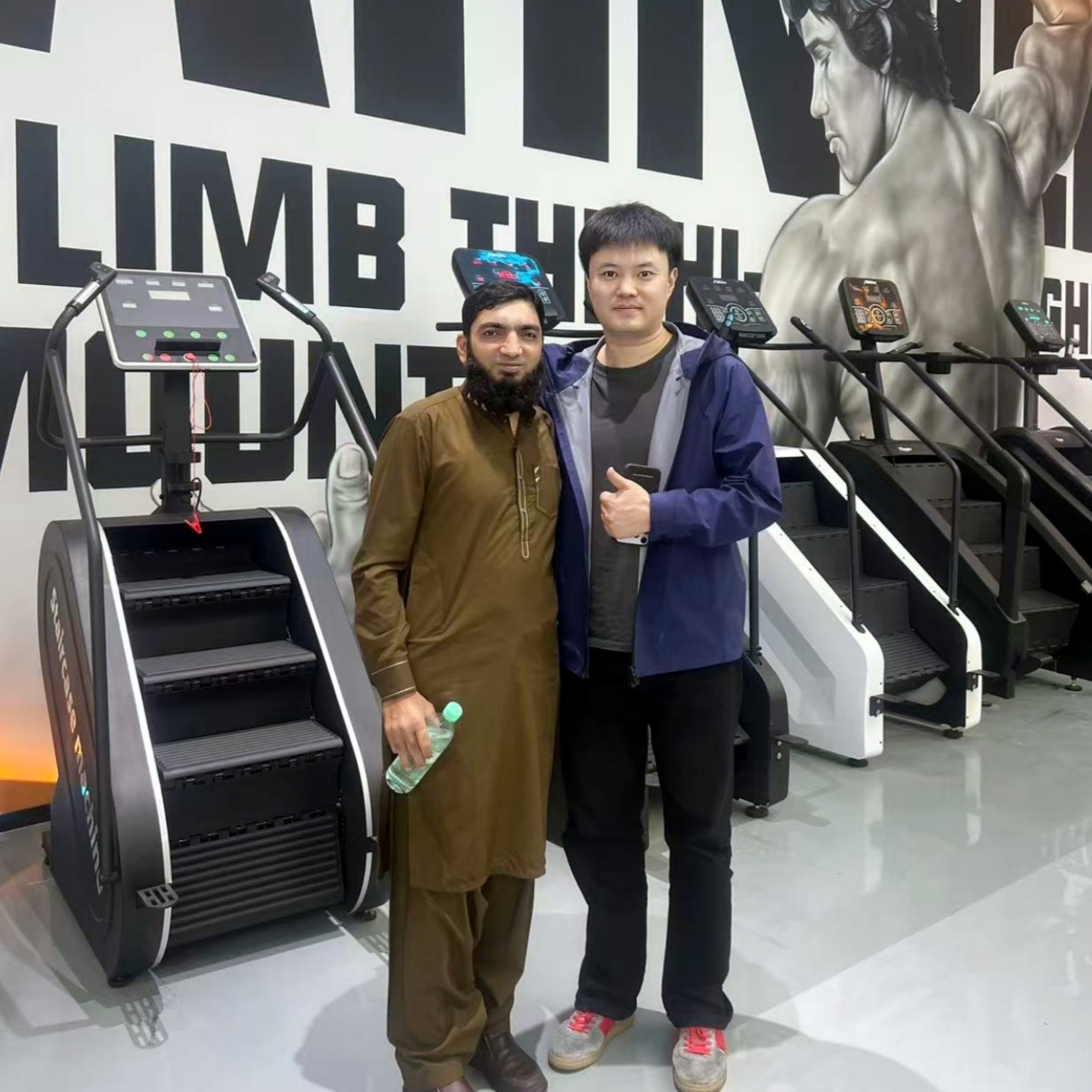 ยิ่งรุส ฟิตเนส อิควิปเมนท์ เทคโนโลยี จำกัด ประสบความสำเร็จในการสั่งซื้อลู่วิ่งไฟฟ้าแบบโค้งจำนวน 30 เครื่องให้กับลูกค้าชาวปากีสถาน